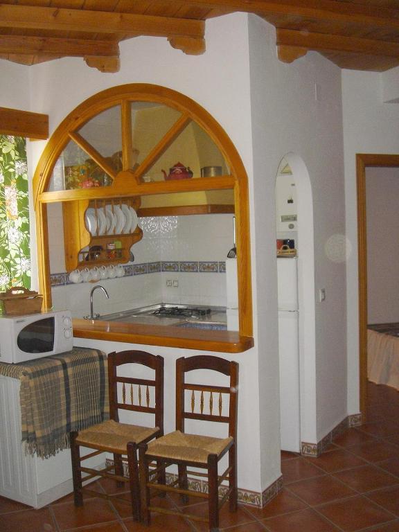 Apartamentos Buganvilla Villaluenga Del Rosario Szoba fotó